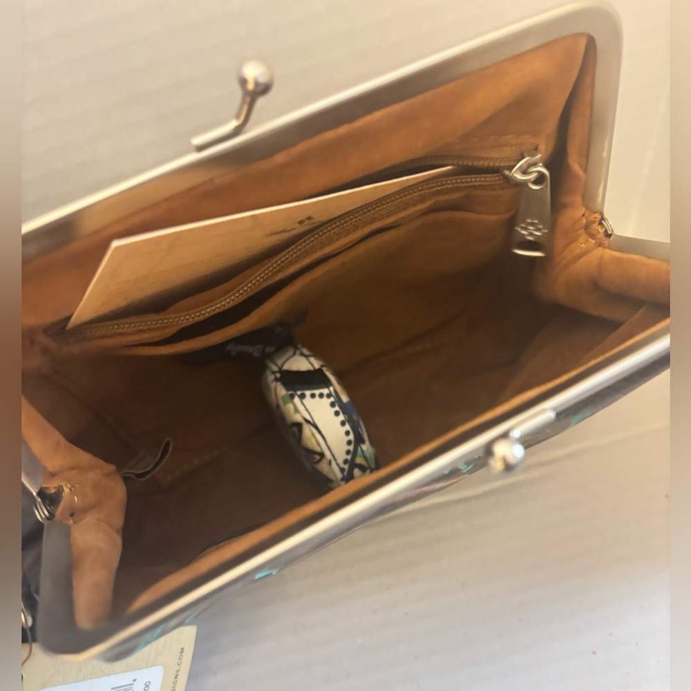 PATRICIA NASH SAVENA TURQUOISE TOOLED LEATHER FRAMED KISS-LOCK WRISTLET - Picture 6 of 15